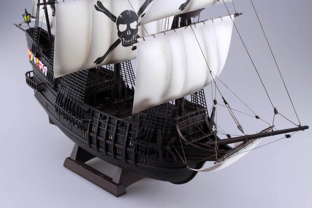 AOSHIMA Sailing Ship 1/100 Pirate Ship Plastic Model