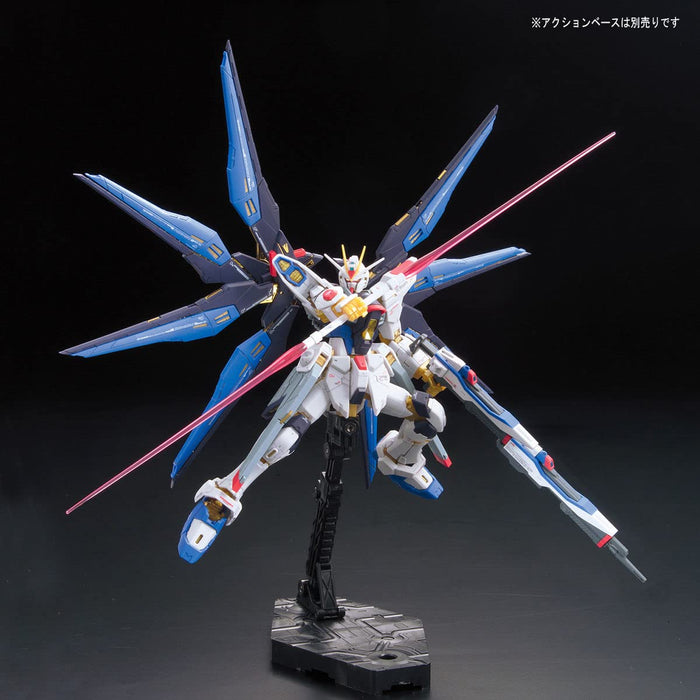 Bandai Spirits 1/144 Strike Freedom Gundam ZGMF-X20A Farbcodiertes Plastikmodell