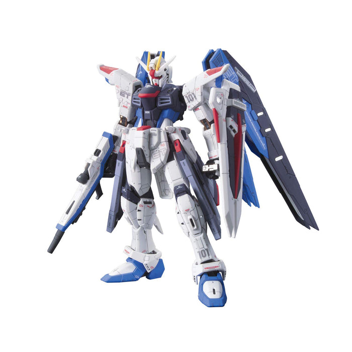 BANDAI Rg 05 Freedom Gundam Zgmf-X10A 1/144 Scale Kit