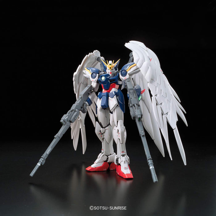 BANDAI Rg-17 Gundam Wing Gundam Zero Ew 1/144 Scale Kit