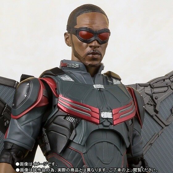 Figurine articulée Shfiguarts Avengers Infinity War Falcon Bandai