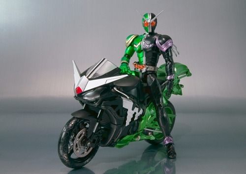 S.h.figuarts Masked Kamen Rider W Machine Hardboilder Bandai
