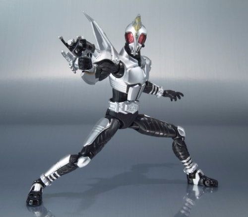 Shfiguarts Masked Kamen Rider Kabuto Hercus Action Figure Bandai