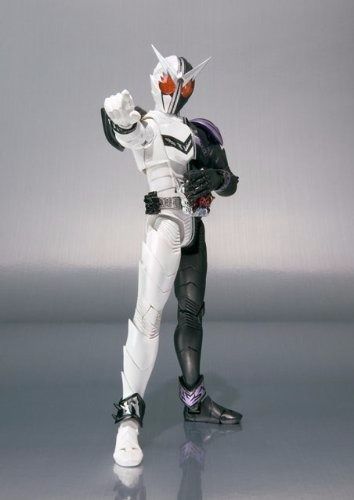 Shfiguarts Masked Kamen Rider W Double Fang Joker Actionfigur Bandai Japan
