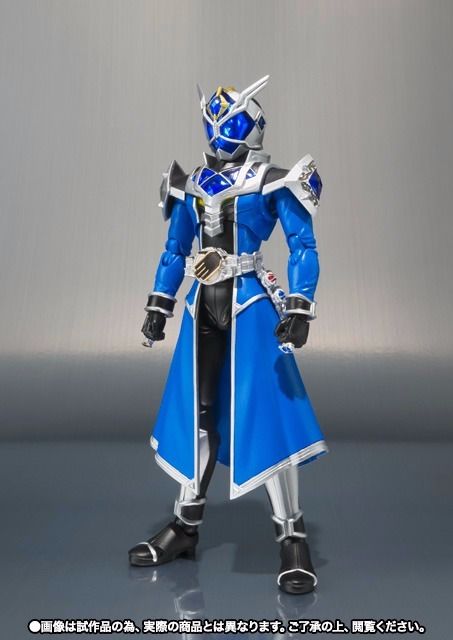 Shfiguarts Masked Kamen Rider Wizard Water Dragon Action Figure Bandai Japon