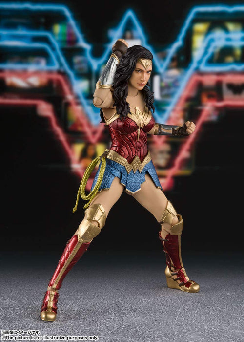 Figurine BANDAI SH Figuarts Wonder Woman Ww84