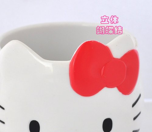SKATER Hello Kitty gestanzte Tasse