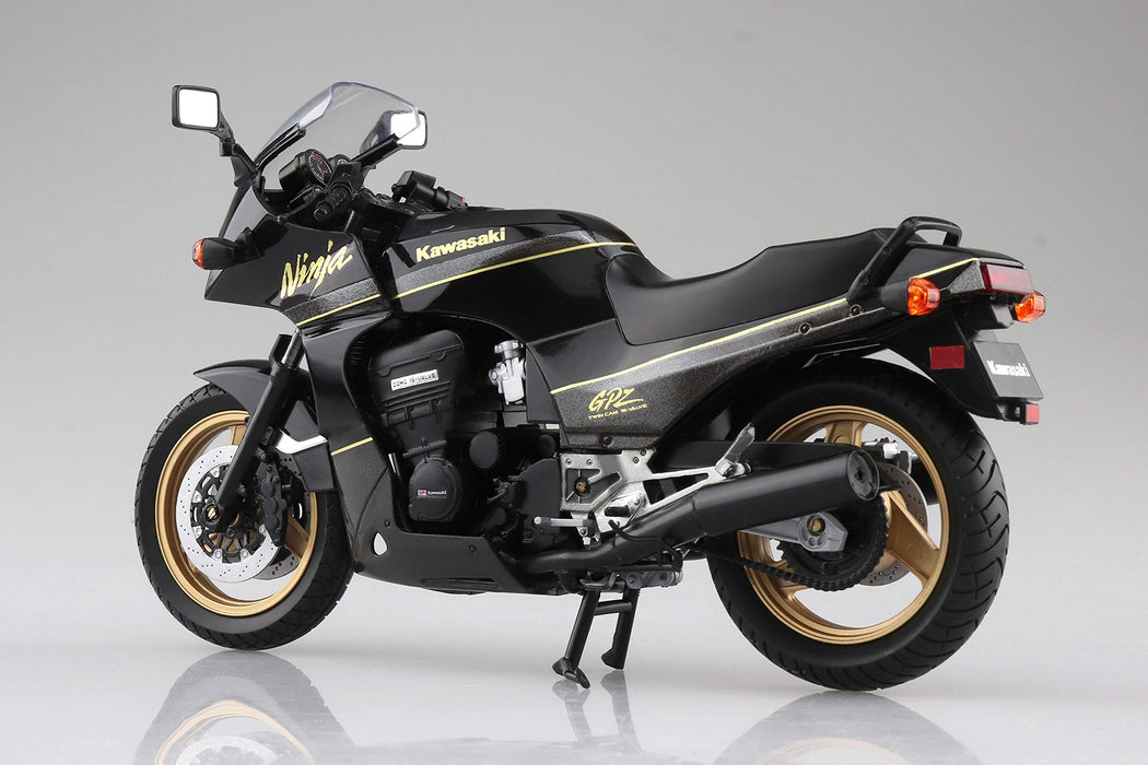Skynet 1/12 Completed Bike Kawasaki Gpz900R Black/Gold