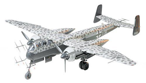 Tamiya 1/48 Heinkel He 219a-7 Uhu Model Kit - Japan Figure