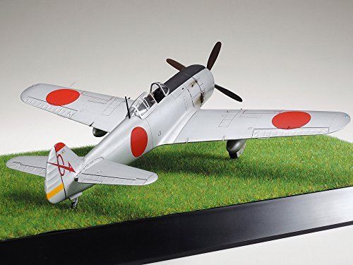 Tamiya 1/48 Ija Ki-84 Type Fighter Hayate & Kurogane Scenery Set Model Kit
