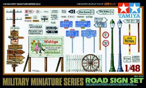 Tamiya 1/48 Road Sign Set Model Kit