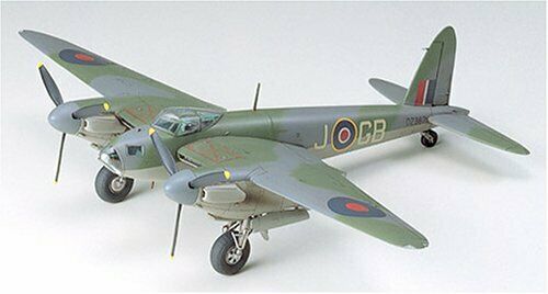 Tamiya 1/72 War Bird Collection No.53 Royal Air Force De Havilland Mosquito - Japan Figure