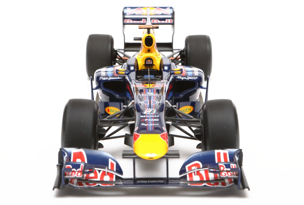 TAMIYA 20067 Red Bull Racing F1 Renault RB6 mit Fotoätzteilen, Bausatz im Maßstab 1/20