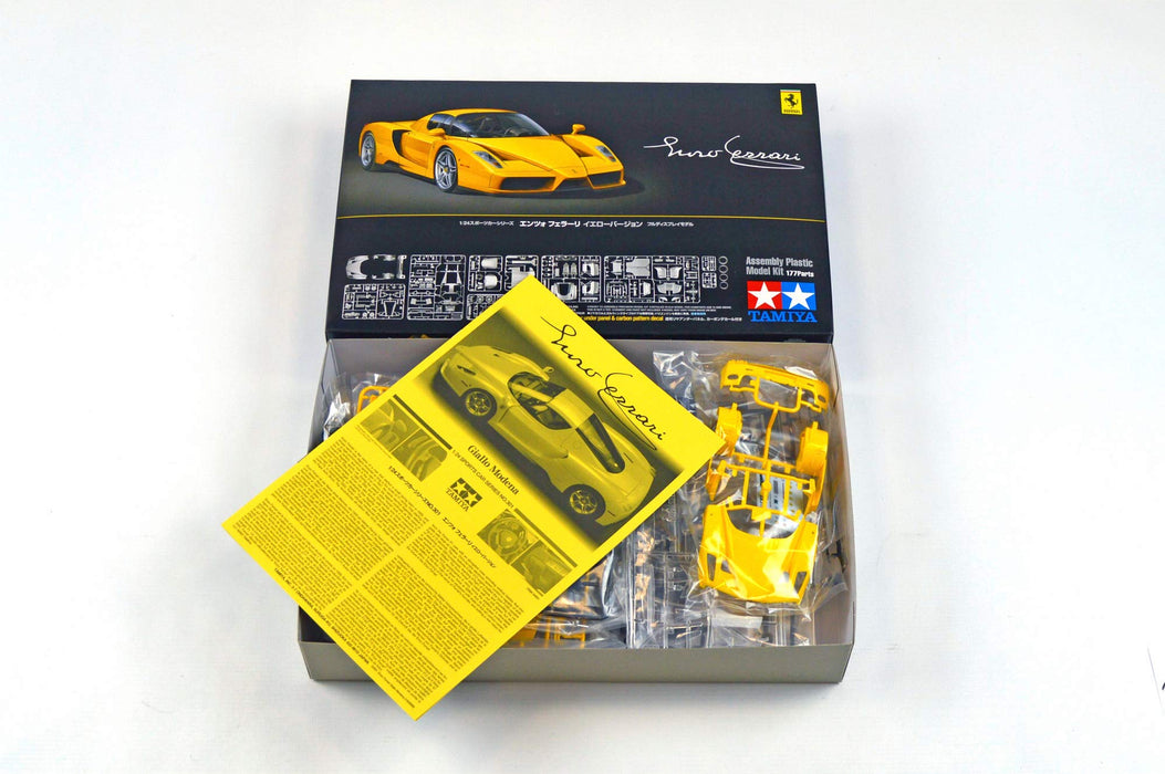 TAMIYA 24301 Enzo Ferrari, Gelbe Version, Bausatz im Maßstab 1/24