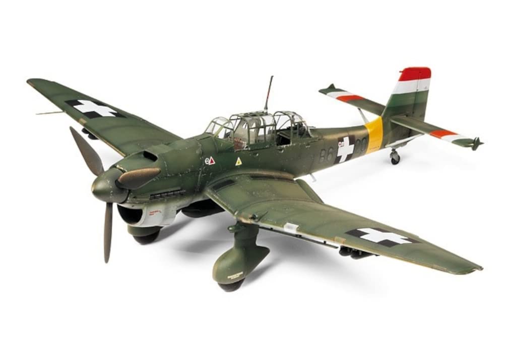TAMIYA 1/48 Junkers Ju87 B-2 Stuka W/Bomb Loading Set Plastic Model