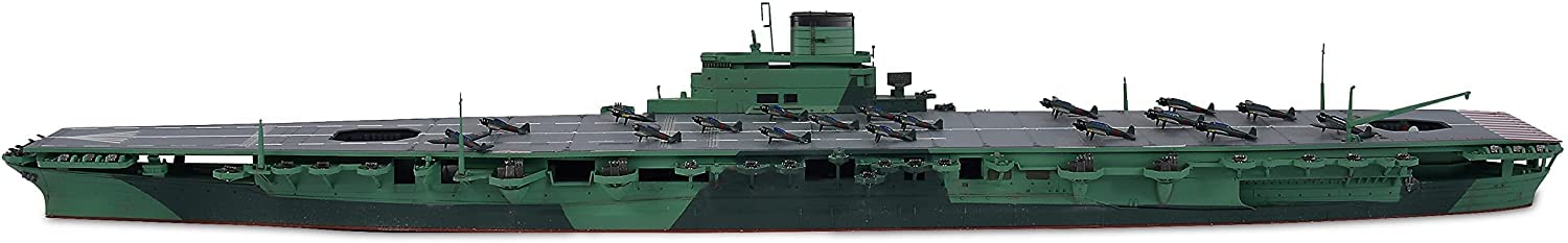 Tamiya 1/700 Waterline Series No.215 Japanese Navy Aircraft Carrier Shinano Plastic Model 31215