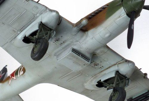 Tamiya 1/72 Ilyushin Il-2 Shturmovik Model Kit