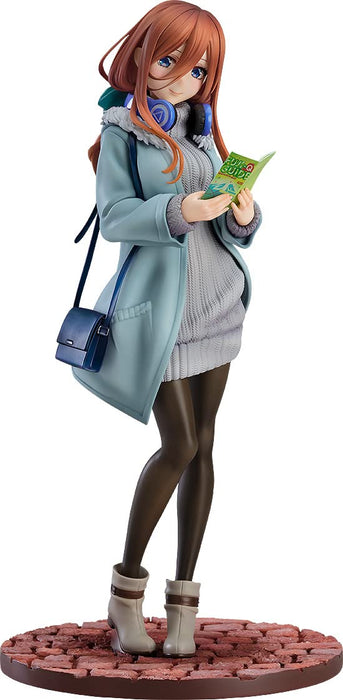 GOOD SMILE COMPANY Miku Nakano: Date Style Ver. 1/6 Figure The Quintessential Quintuplets