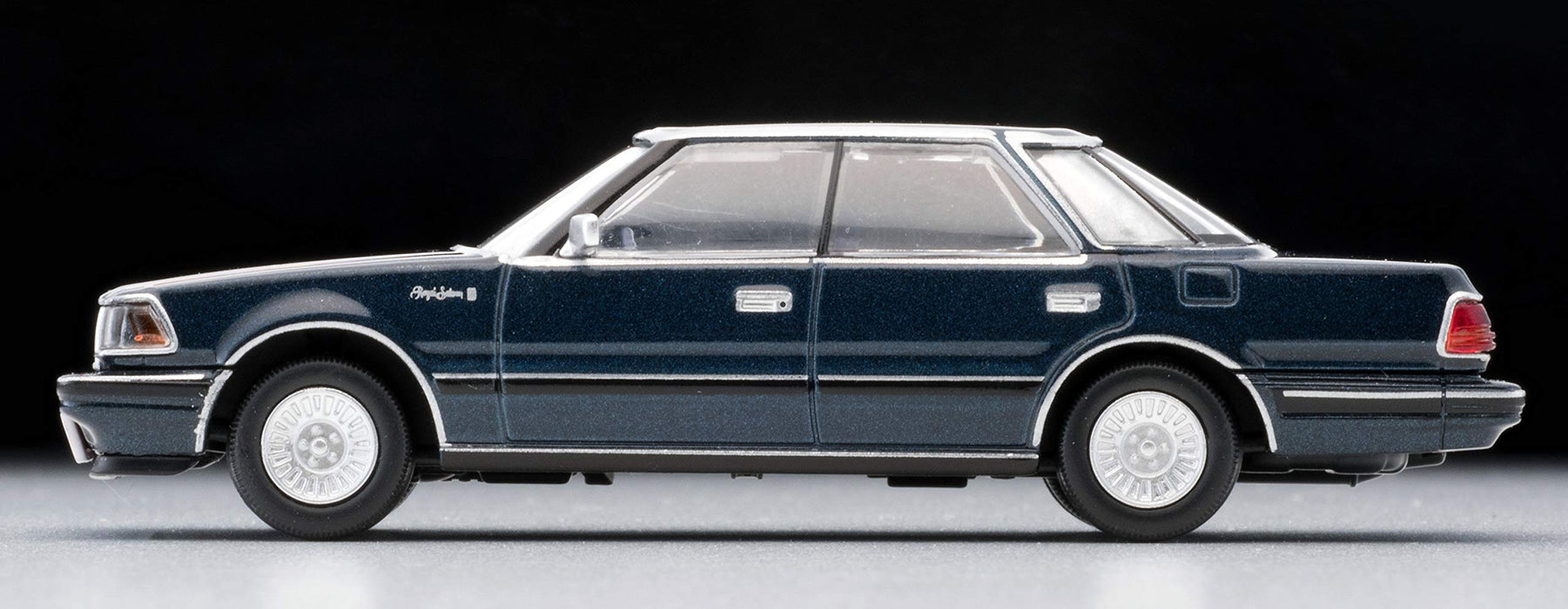 Tomytec Tomica Vintage Neo Toyota Crown 3.0 Royal Saloon G 85 Year Navy Edition 1/64 Scale