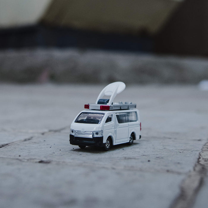 Takara Tomy Tomica 107 Satellitenkommunikationsauto, japanisches Van-Modell aus Kunststoff