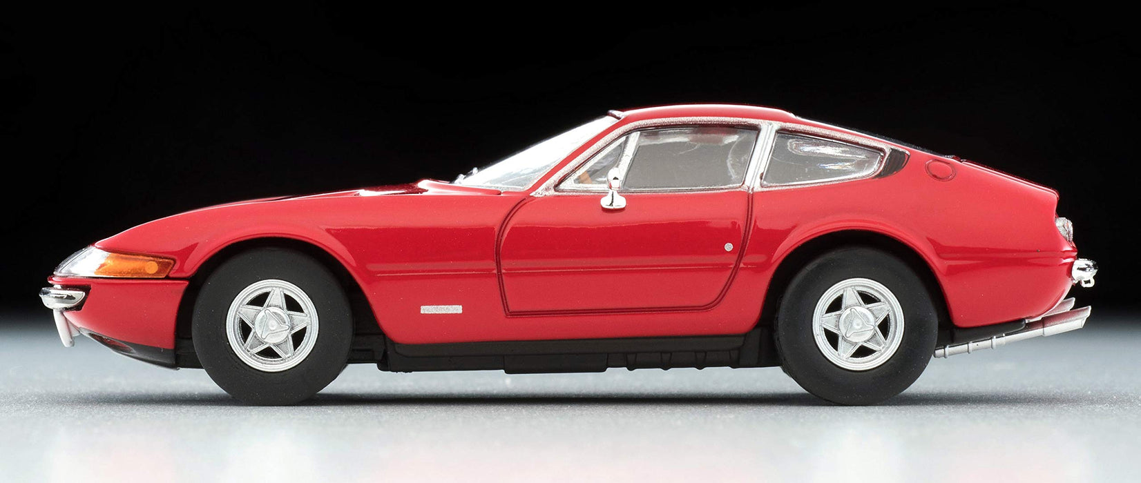 Tomytec Limited Vintage Ferrari 365 GTB4 Red 1/64 Scale Finished Product